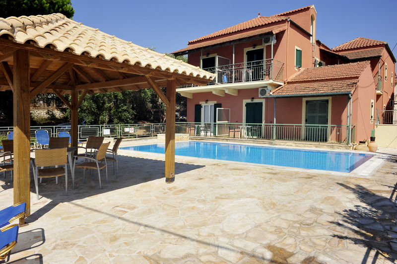 Marika Apartments Kassiopi Exterior foto